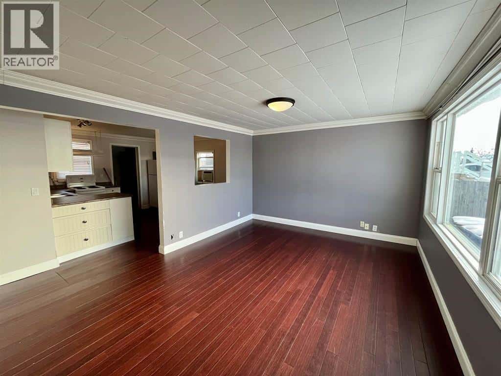 10424 102 AVENUE — Fort St. John, British Columbia - Photo 2 of 17