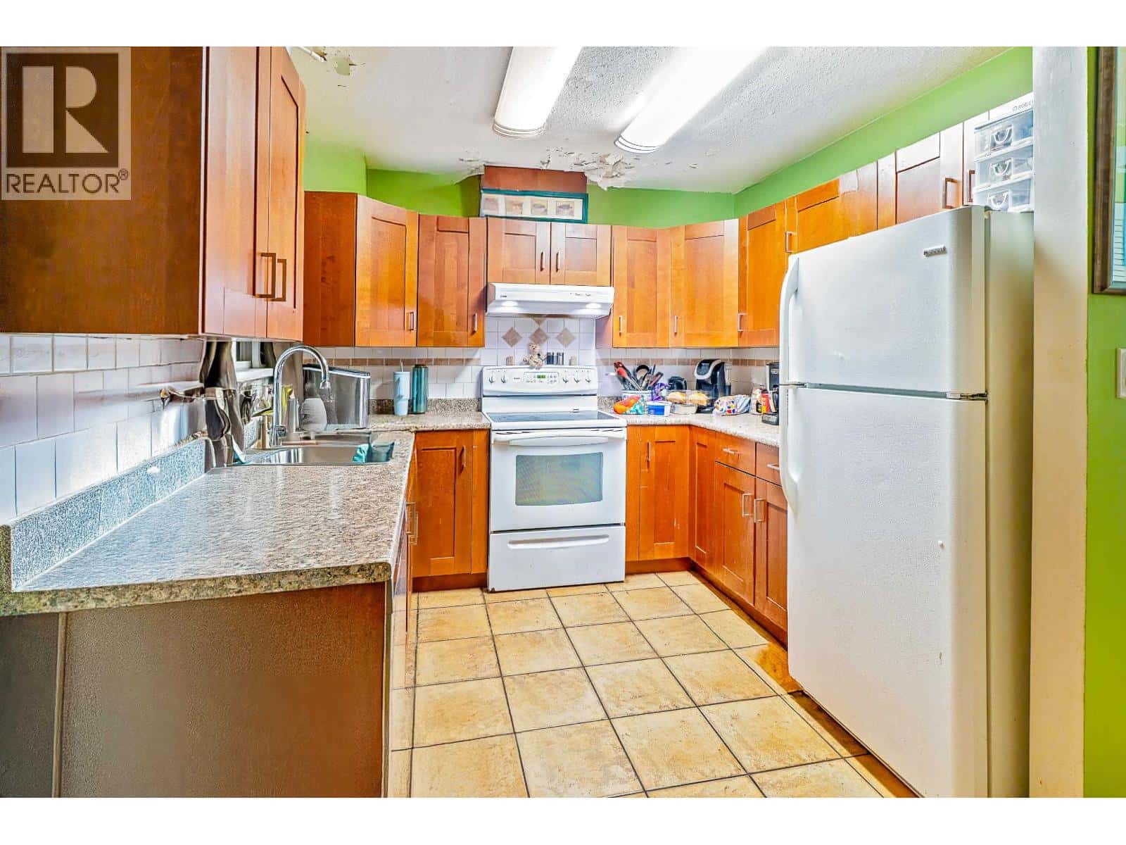 24 20630 118 AVENUE — Maple Ridge - Photo 4 of 32