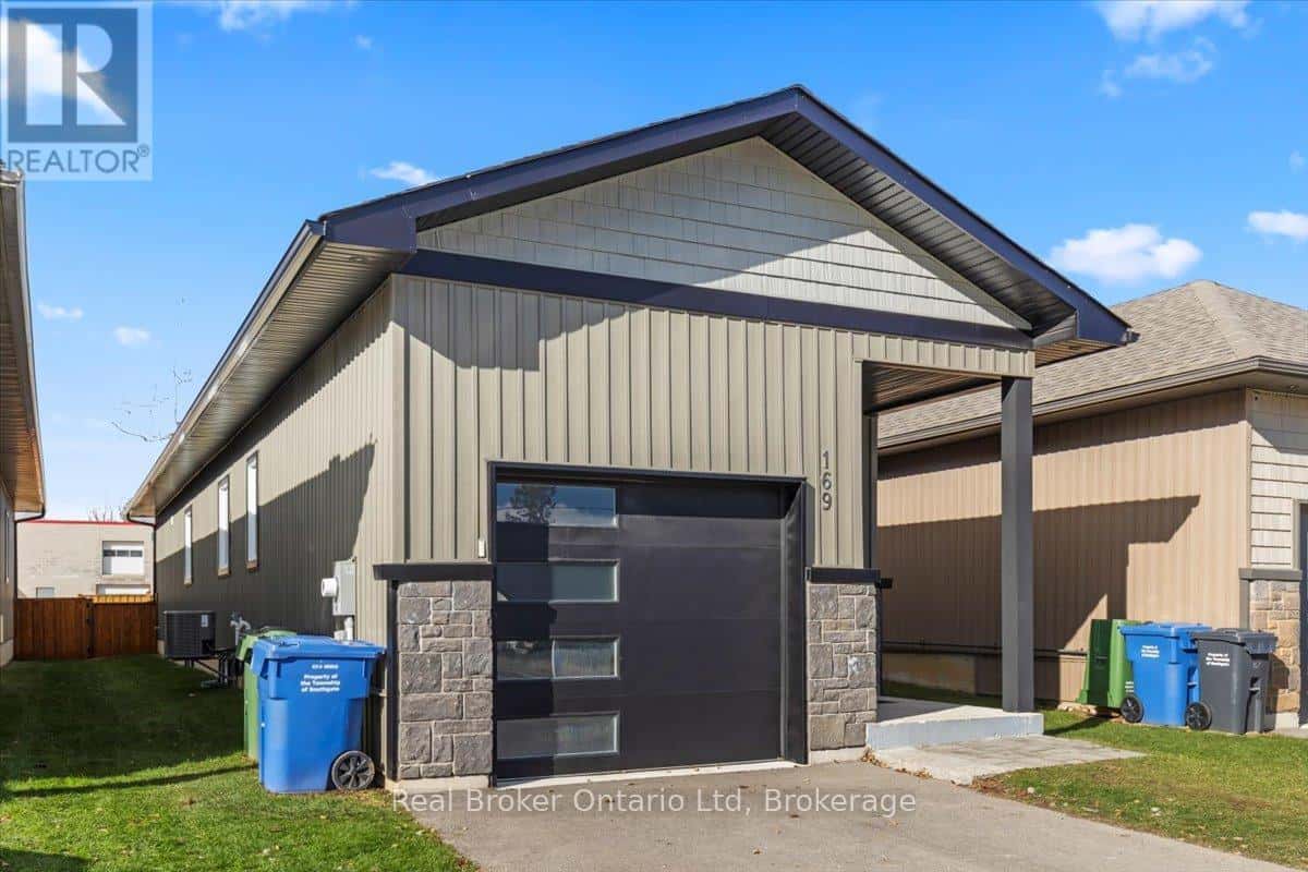 169 MAIN STREET W — Southgate - Photo 3 of 25