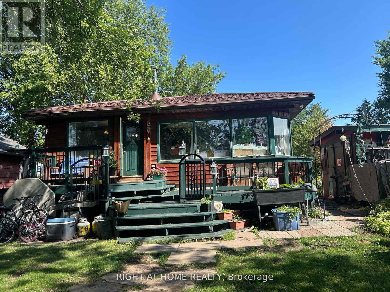 195 LAKELAND CRESCENT — Richmond Hill (Oak Ridges Lake Wilcox) - Photo 2 of 12