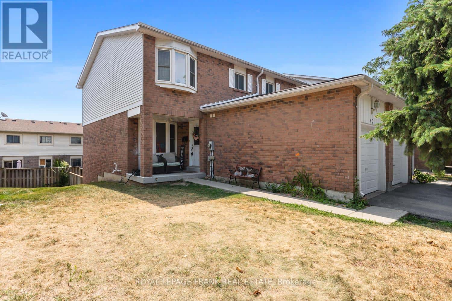 42 - 700 HARMONY ROAD N — Oshawa (Pinecrest) - Photo 2 of 25