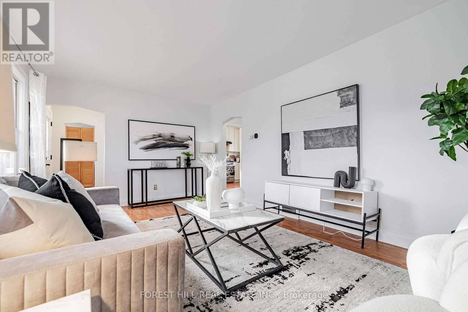 174 AVONDALE AVENUE — Toronto (Willowdale East) - Main photo