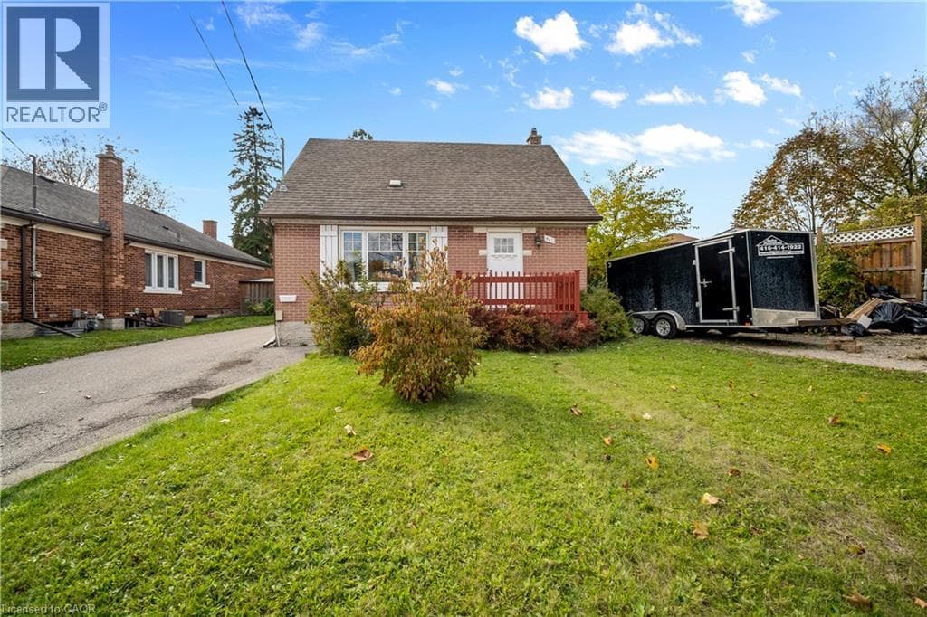 541 COURTLAND Avenue E — Kitchener - Main photo