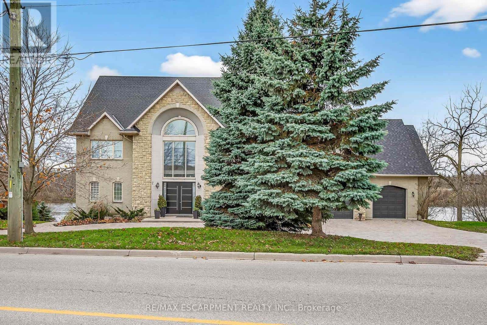 397 CAITHNESS STREET E — Haldimand - Photo 2 of 47