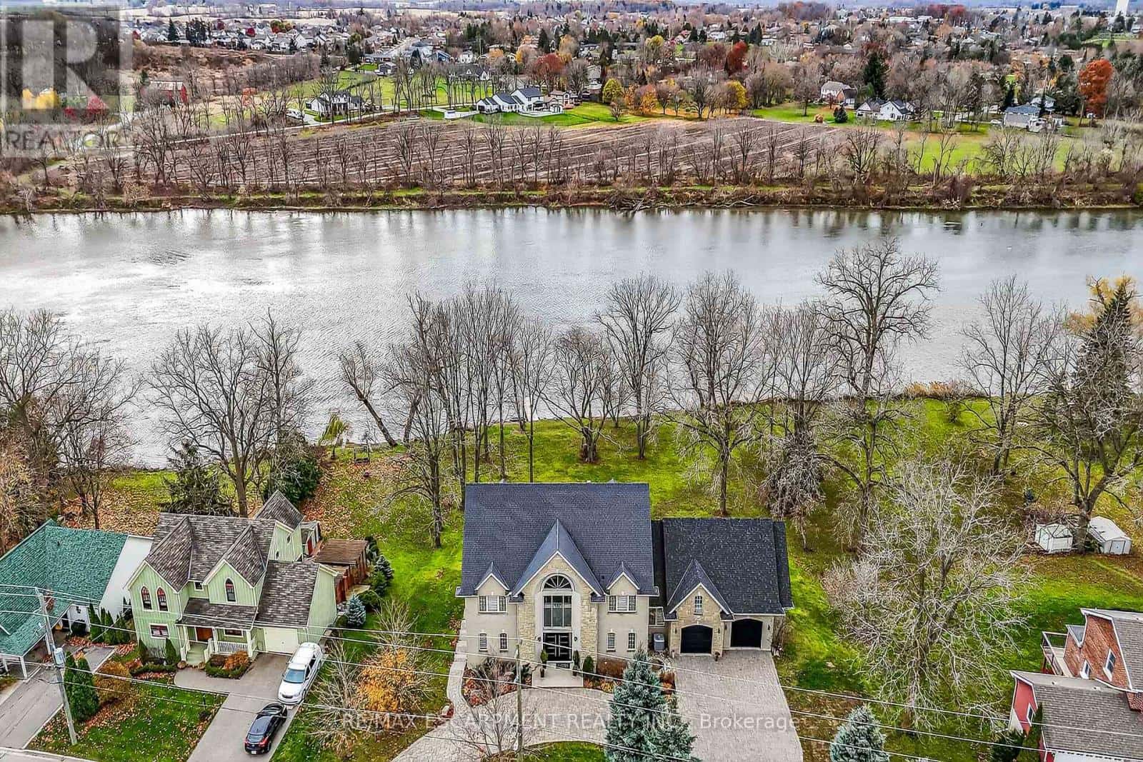 397 CAITHNESS STREET E — Haldimand - Photo 3 of 47