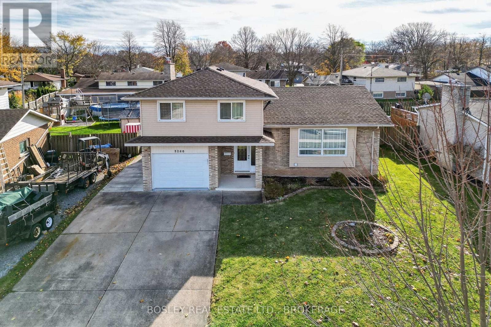 3260 HARLEYFORD CRESCENT — Niagara Falls (Chippawa) - Main photo