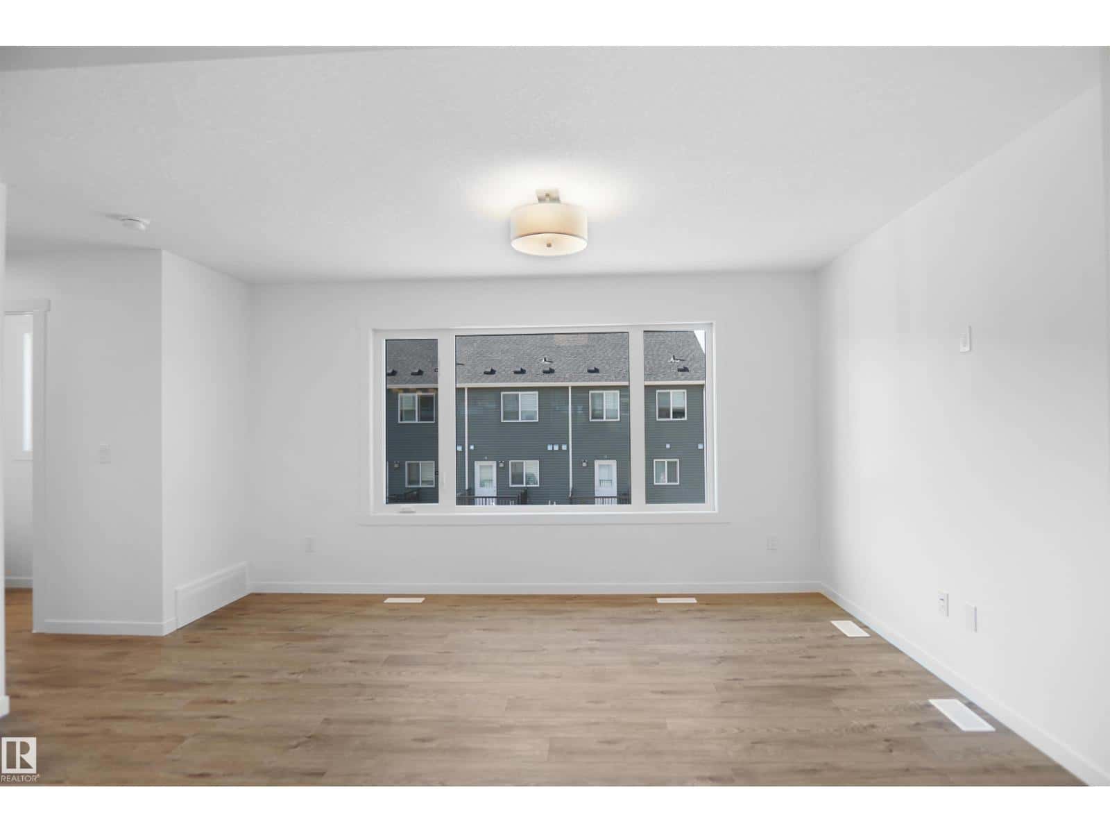 #71 17319 5 ST NE — Edmonton - Photo 3 of 29