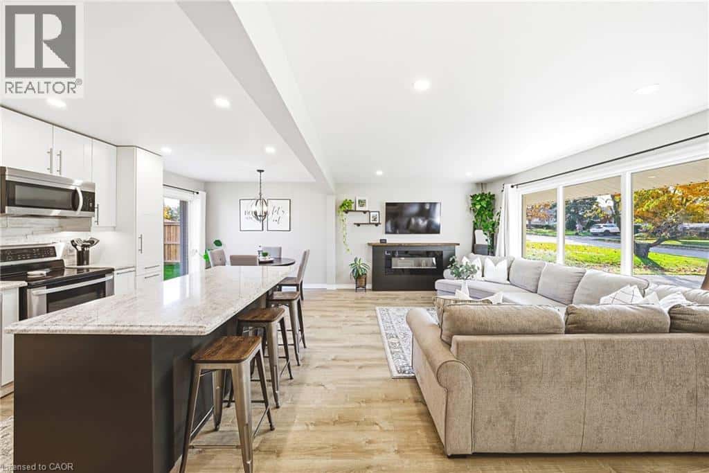 4117 HIXON Street — Beamsville - Photo 4 of 50