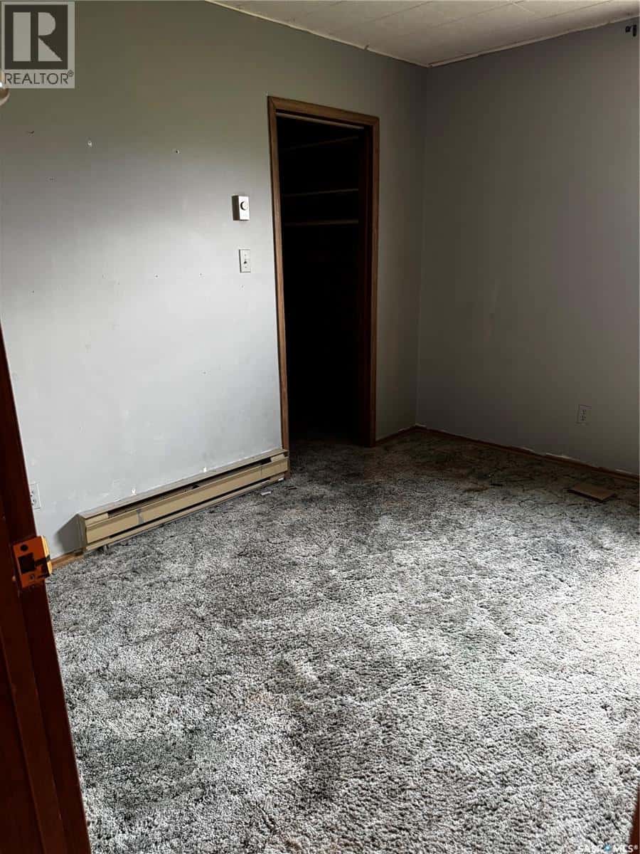 210 2nd AVENUE W — Nokomis - Photo 2 of 42