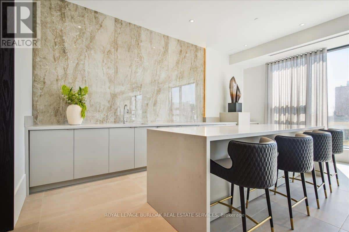 1201 - 2007 JAMES STREET — Burlington (Brant) - Photo 2 of 44