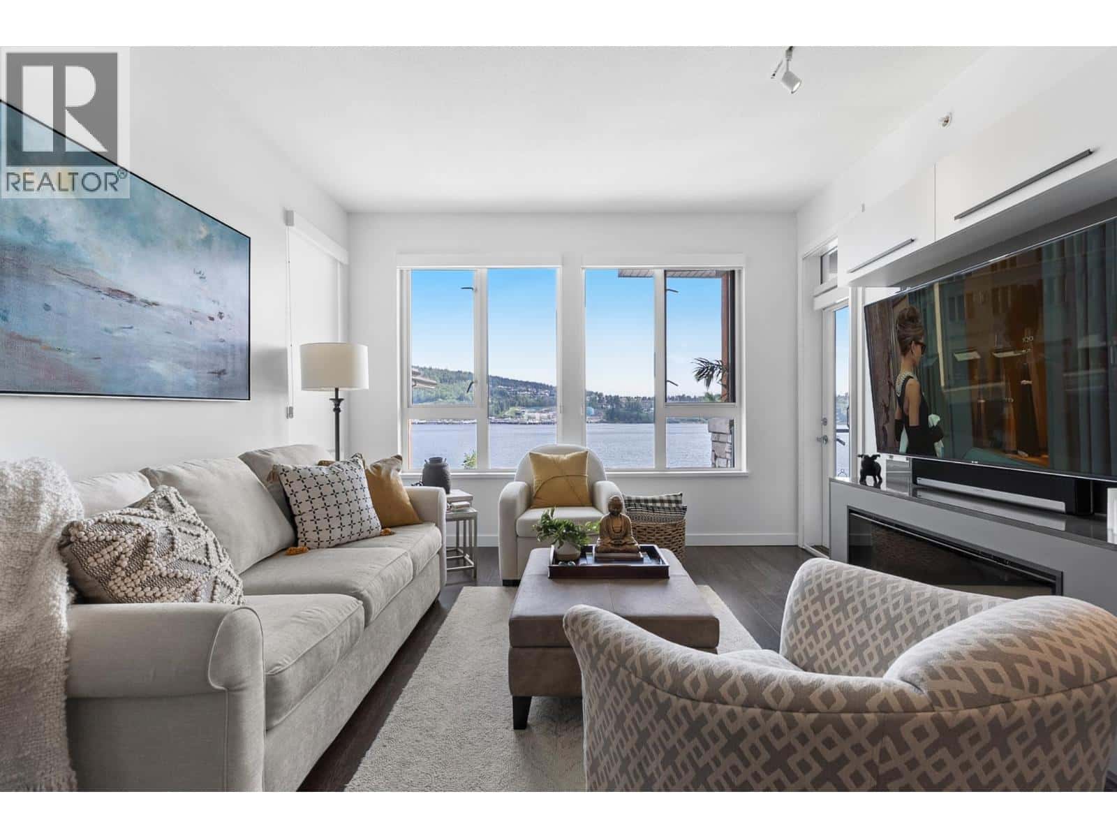 408 3825 CATES LANDING WAY — North Vancouver - Photo 4 of 37