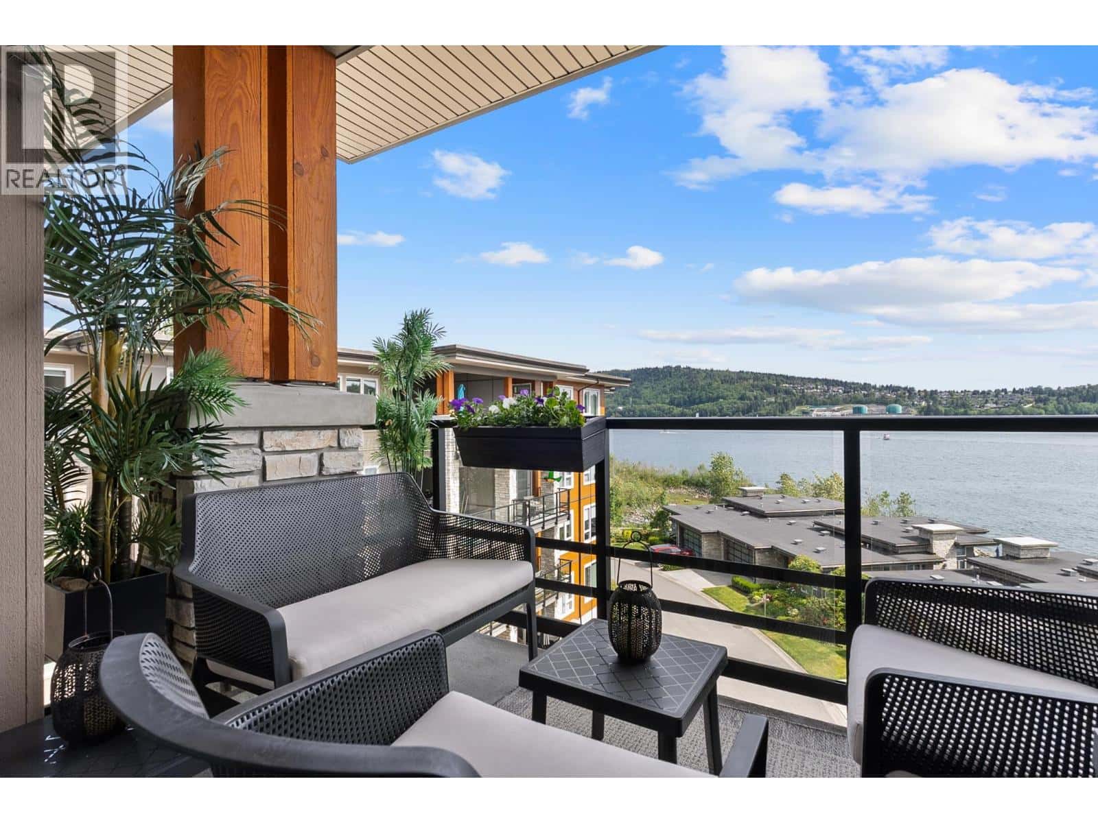 408 3825 CATES LANDING WAY — North Vancouver - Photo 5 of 37