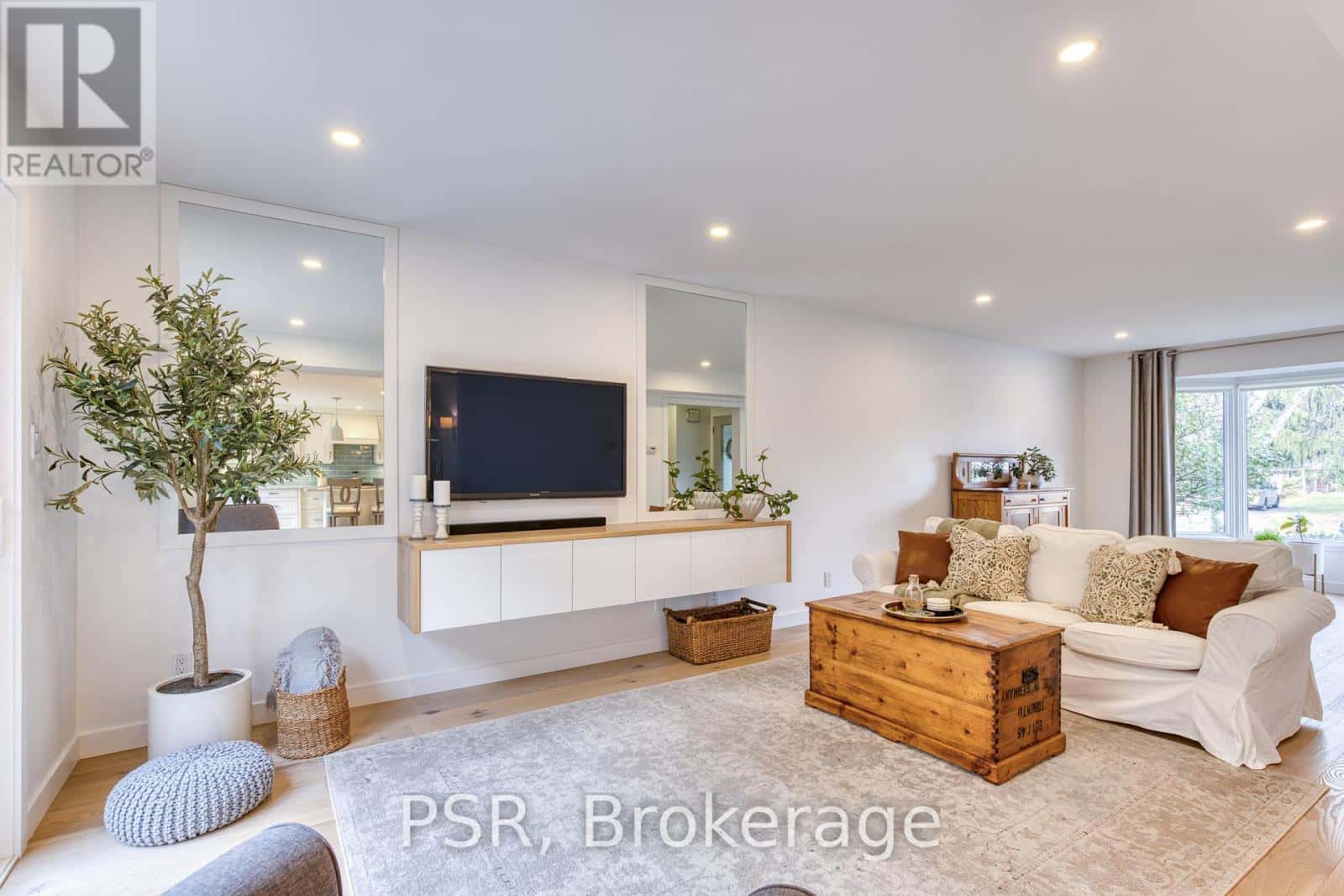 39 HUGHSON STREET — North Dumfries - Photo 2 of 50