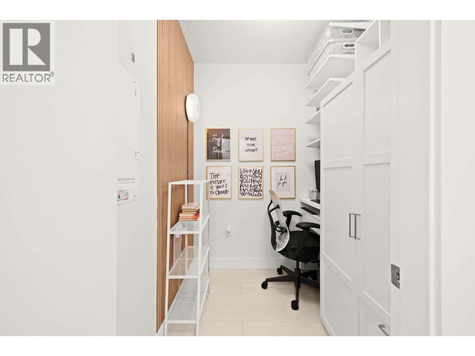 519 3438 SAWMILL CRESCENT — Vancouver - Photo 2 of 21