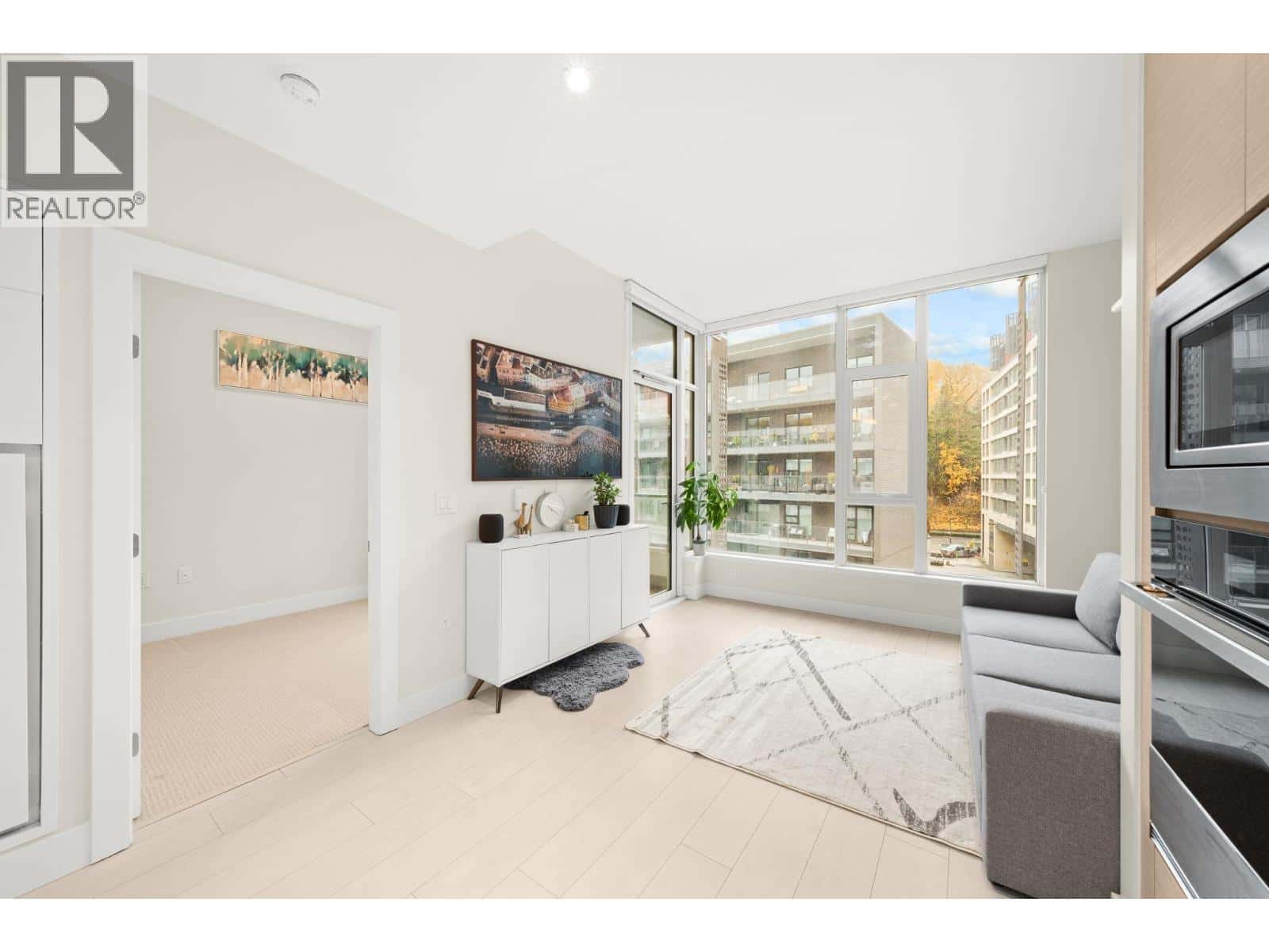 519 3438 SAWMILL CRESCENT — Vancouver - Photo 4 of 21