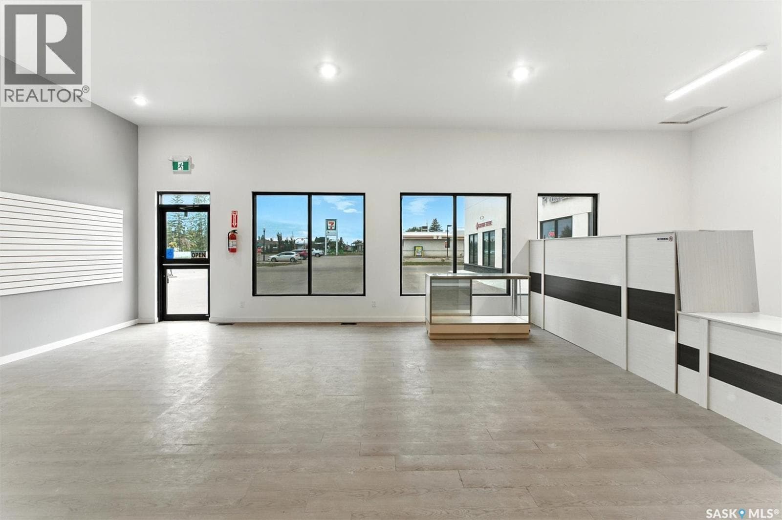 3 212 Central STREET W — Warman - Main photo