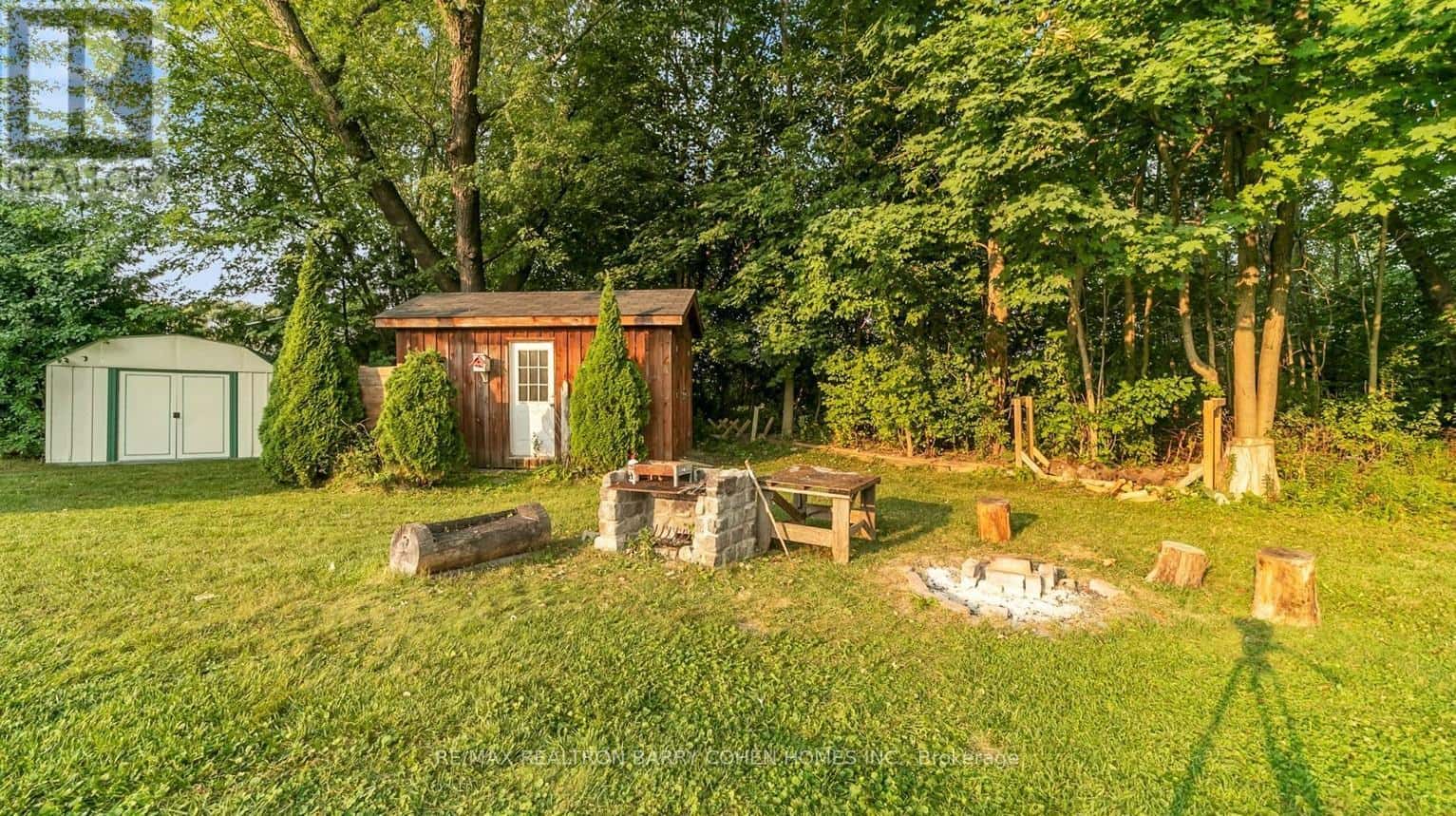 14 MELLON AVENUE — Georgina (Pefferlaw) - Photo 2 of 6