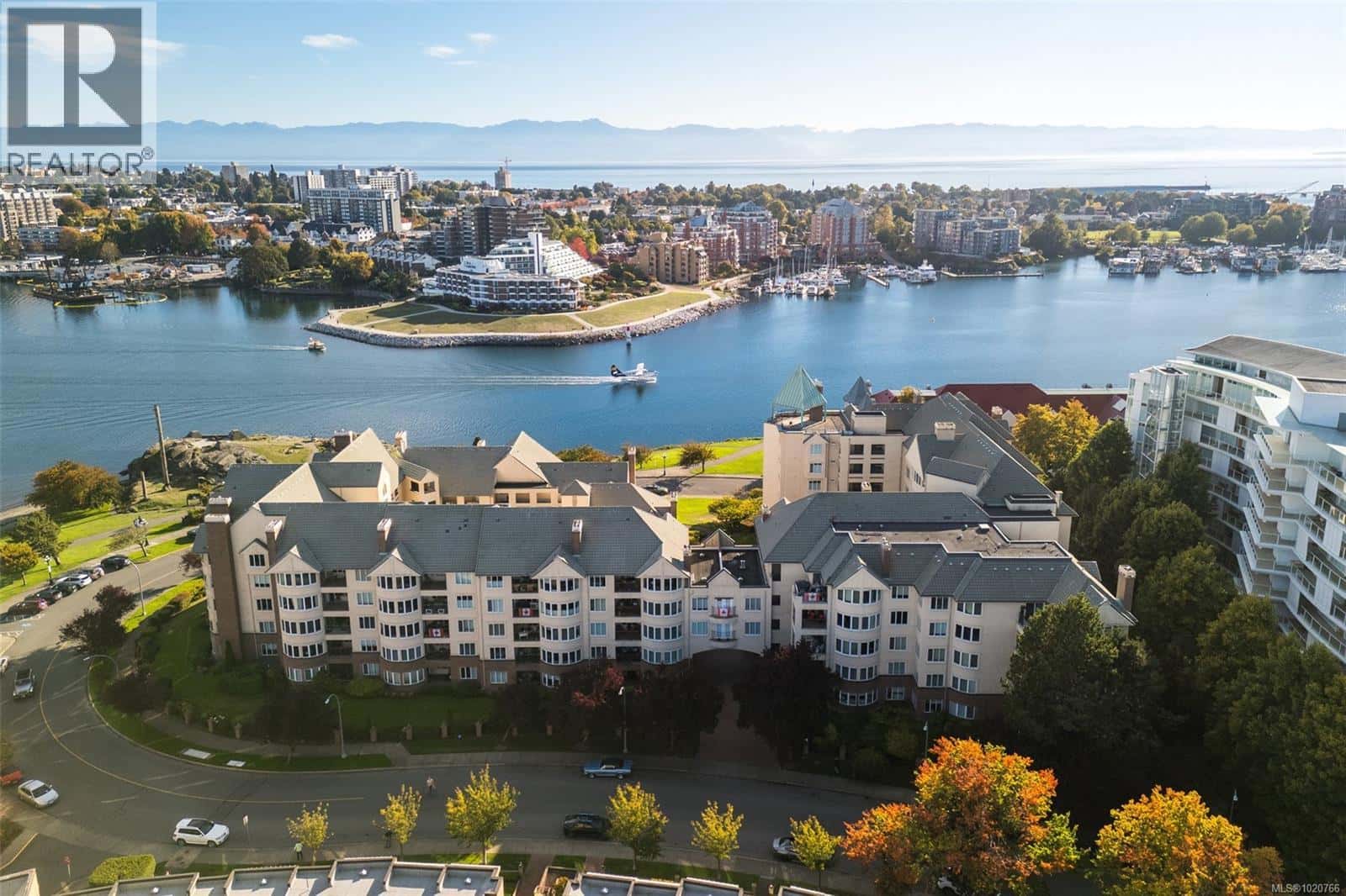 303 50 Songhees Rd — Victoria - Photo 5 of 49