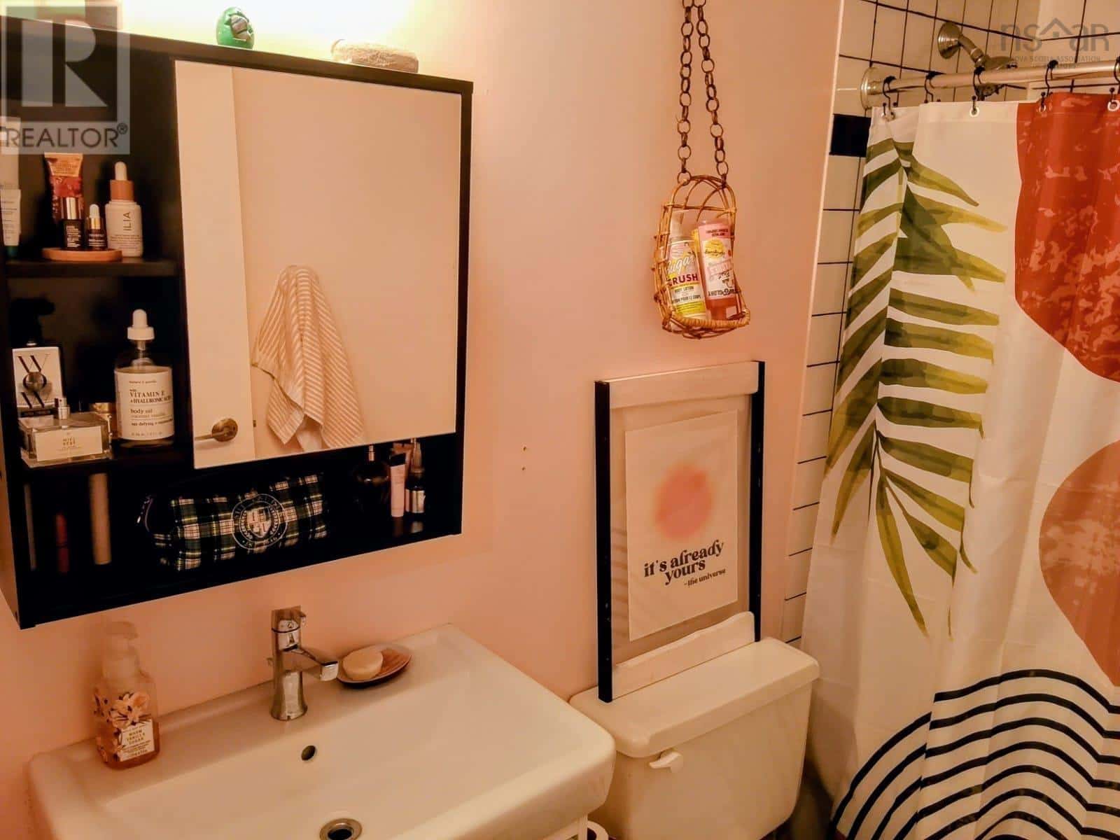 2128 Brunswick Street — Halifax - Photo 5 of 28