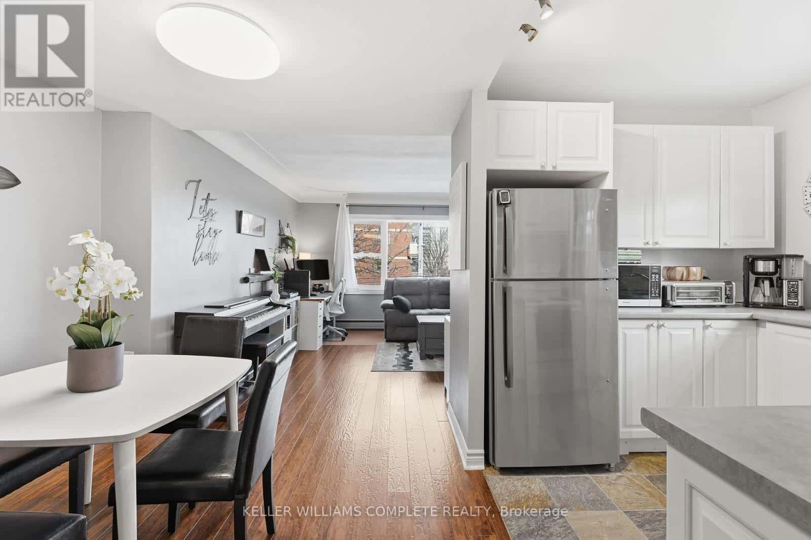 310 - 836 CONCESSION STREET — Hamilton (Raleigh) - Photo 4 of 20