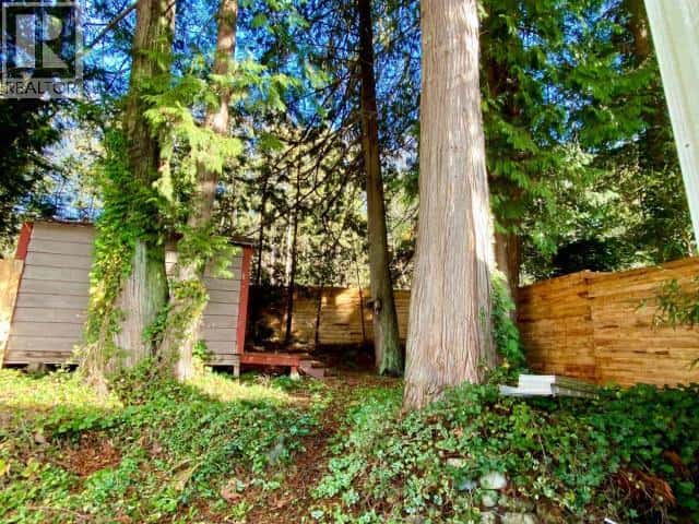 19-8425 HIGHWAY 101 — Powell River - Photo 4 of 20