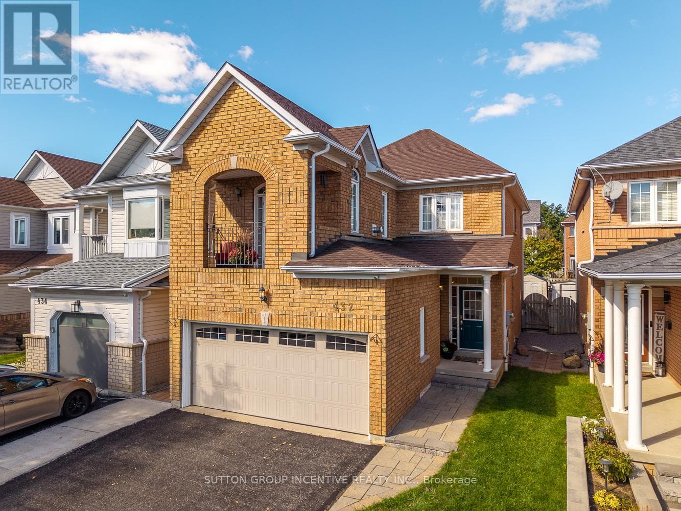 432 WOODSMERE CRESCENT — Pickering (Amberlea) - Main photo