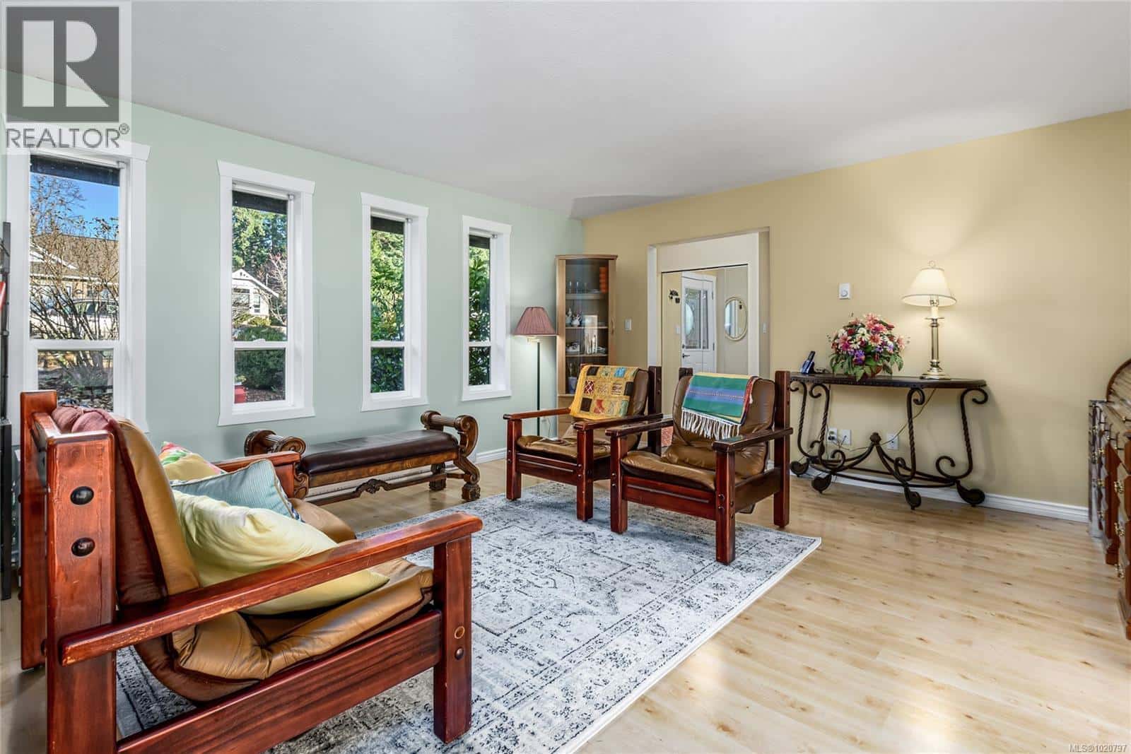 675 Evergreen Ave — Courtenay - Photo 3 of 70