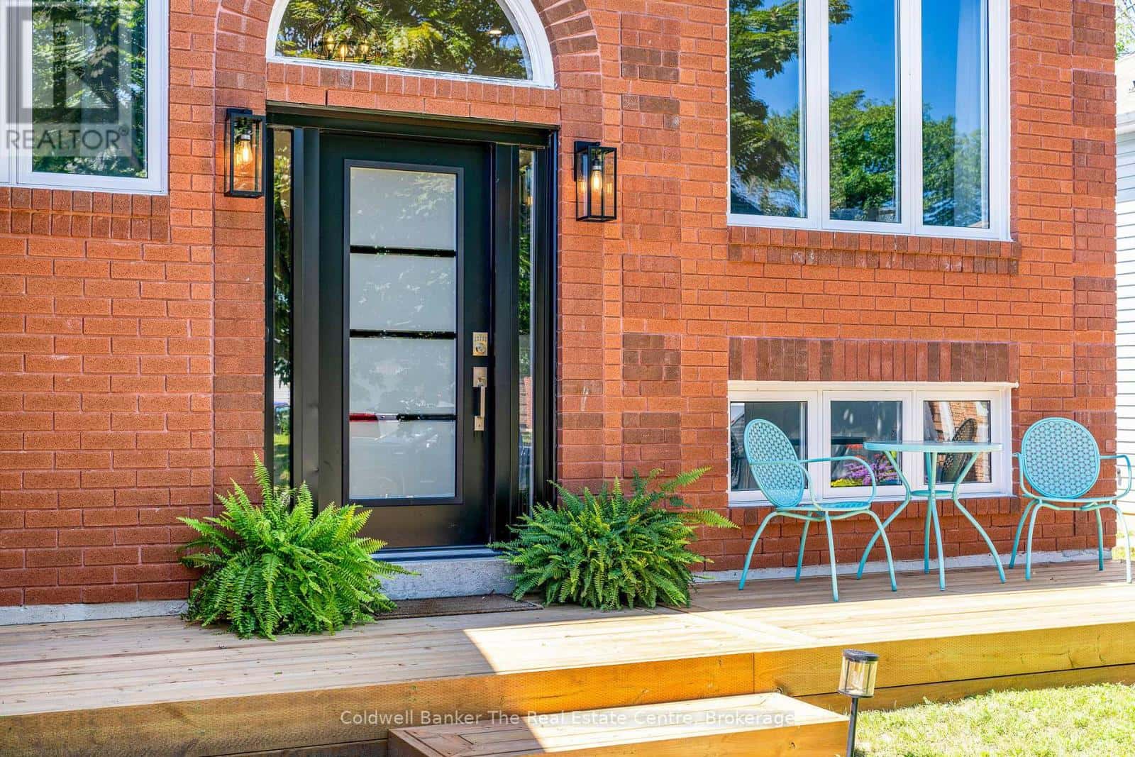 14 LANGEVIN DRIVE — Wasaga Beach - Photo 3 of 47