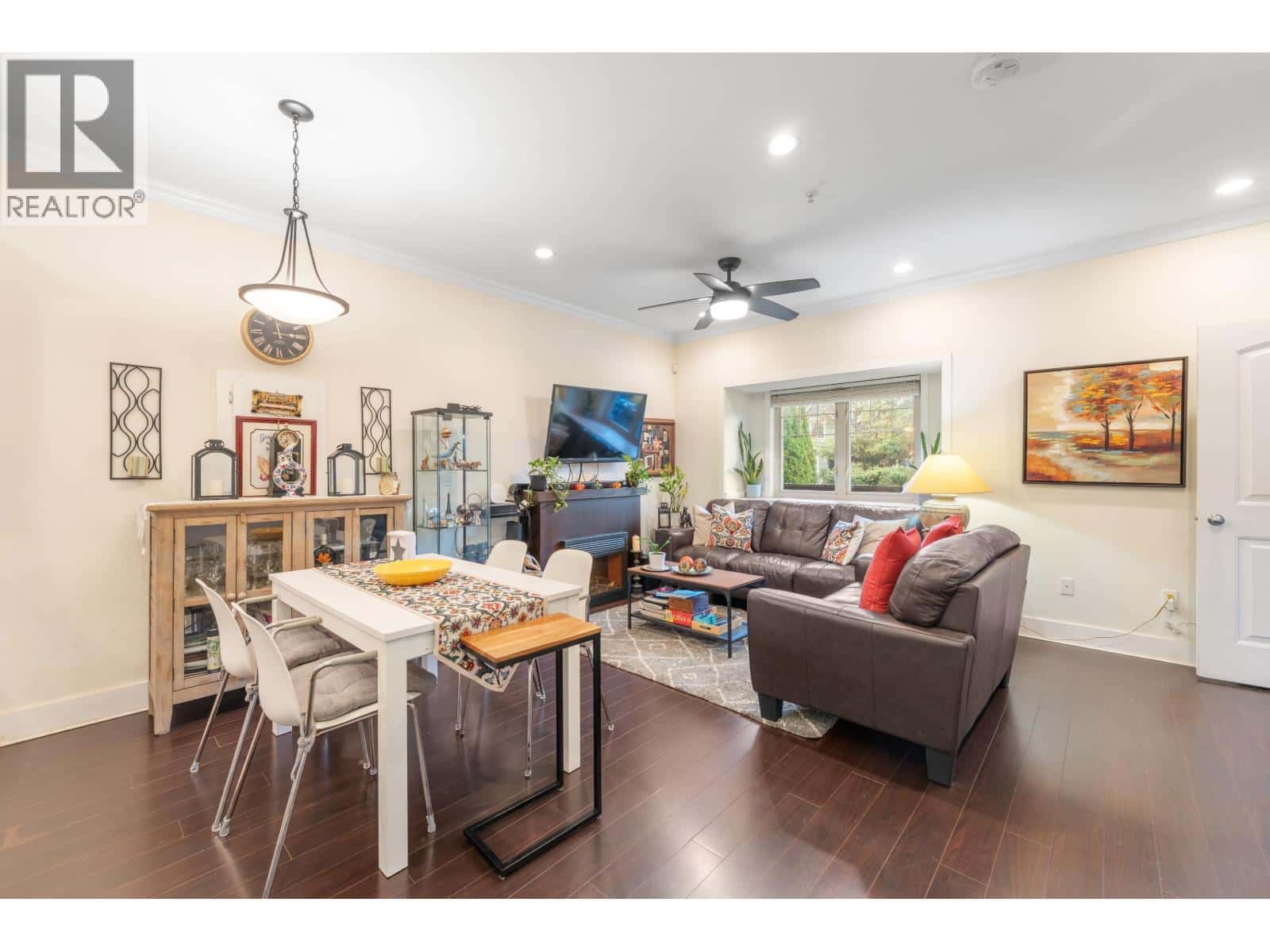 1636 E 12TH AVENUE — Vancouver, British Columbia - Photo 4 of 28