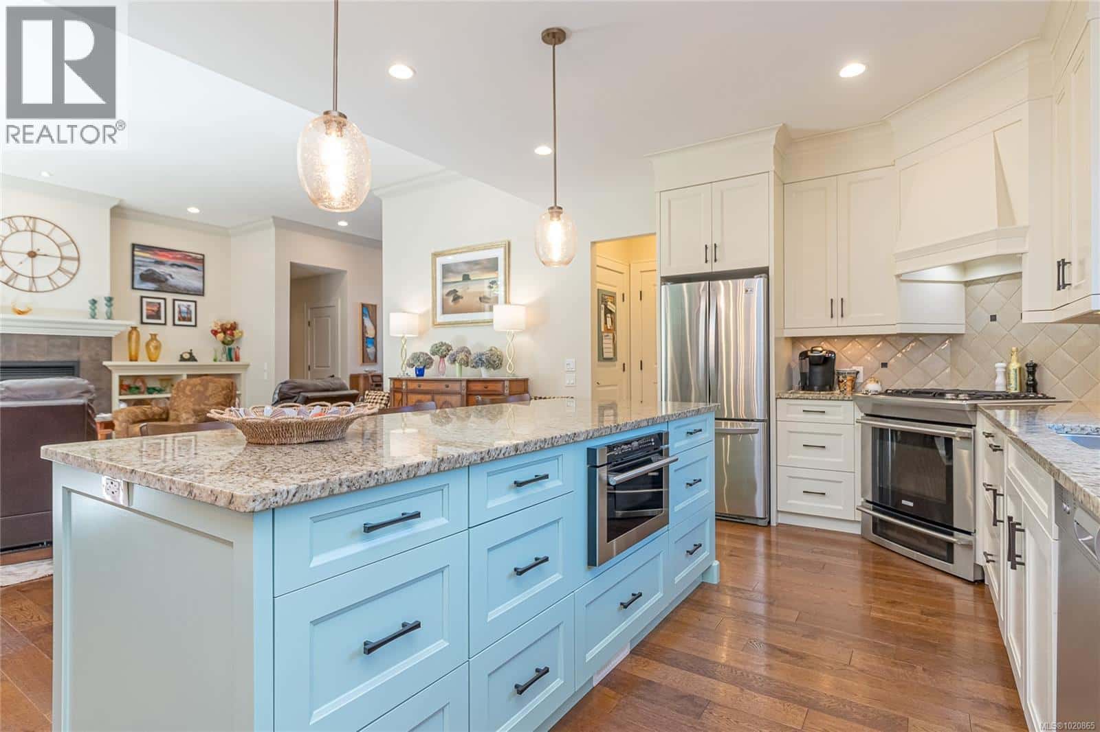 3888 Creekside Dr — Bowser - Photo 5 of 76