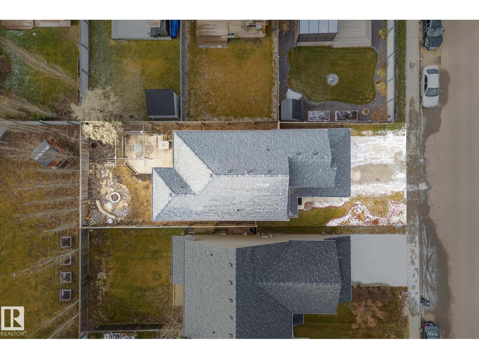 7915 18 Ave SW SW — Edmonton - Photo 5 of 54