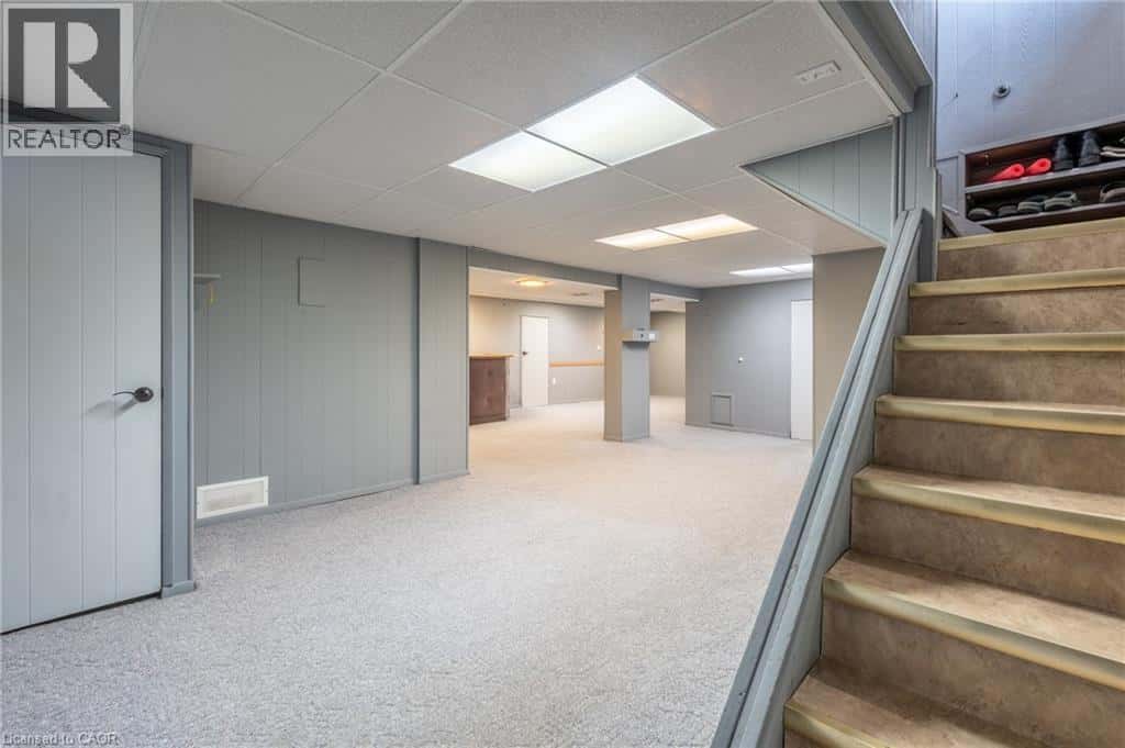 173 WEST 23RD Street — Hamilton - Photo 3 of 30