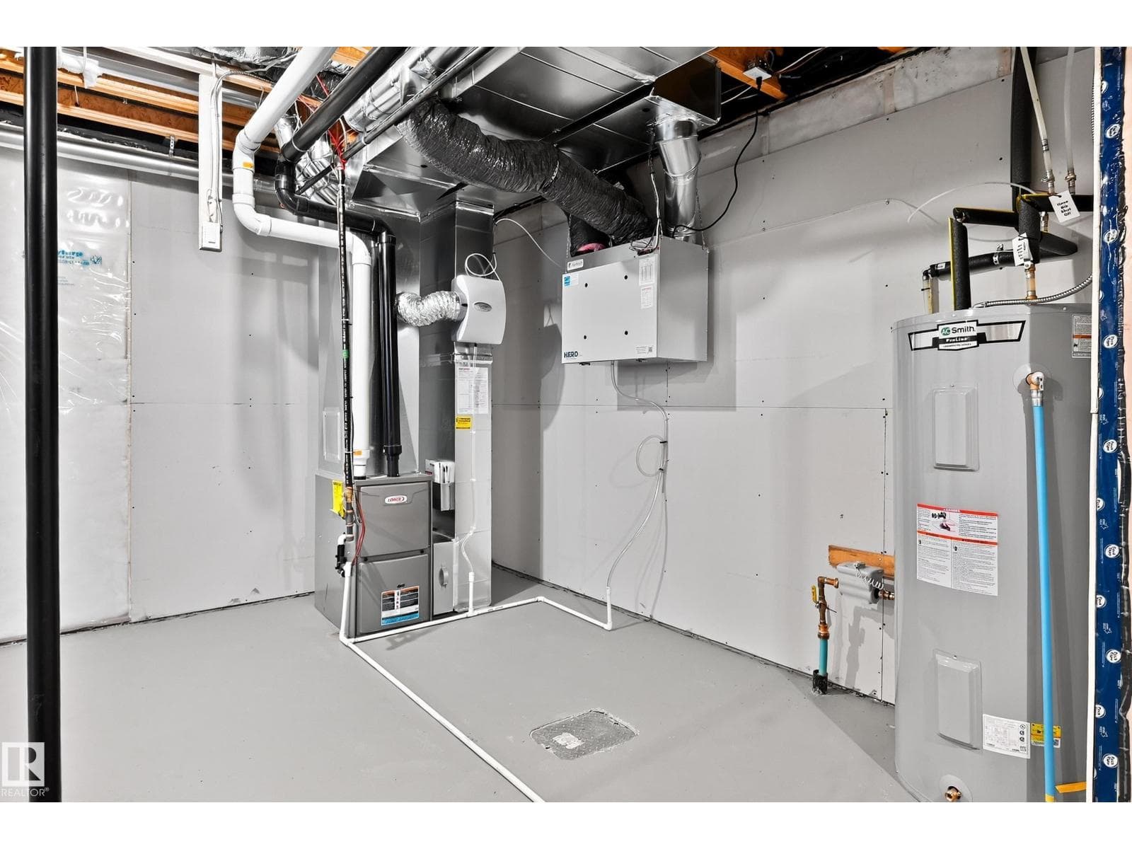 105 Stonehouse WY — Leduc - Main photo