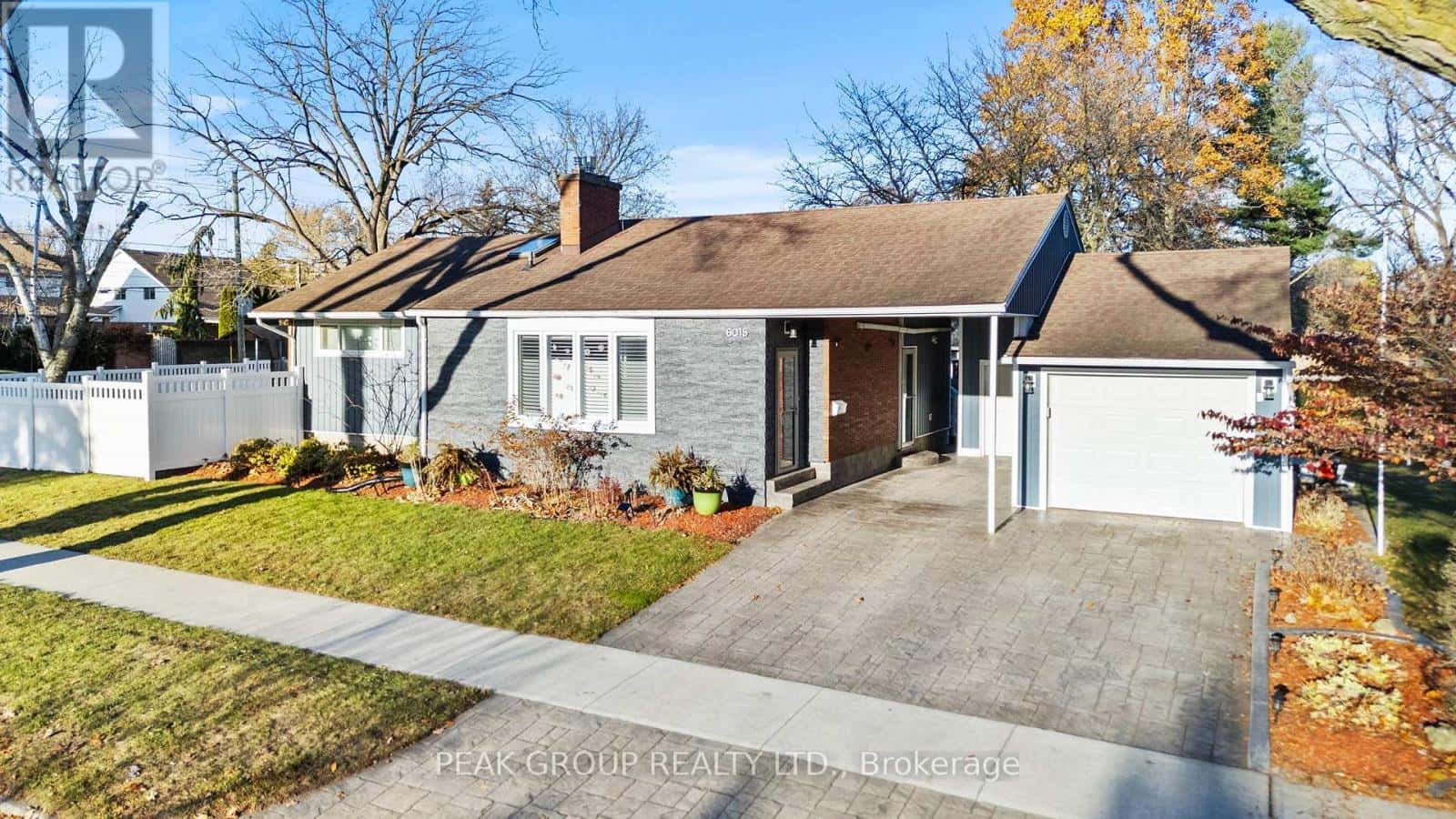 6015 THERESA STREET — Niagara Falls (Church's Lane) - Photo 3 of 36