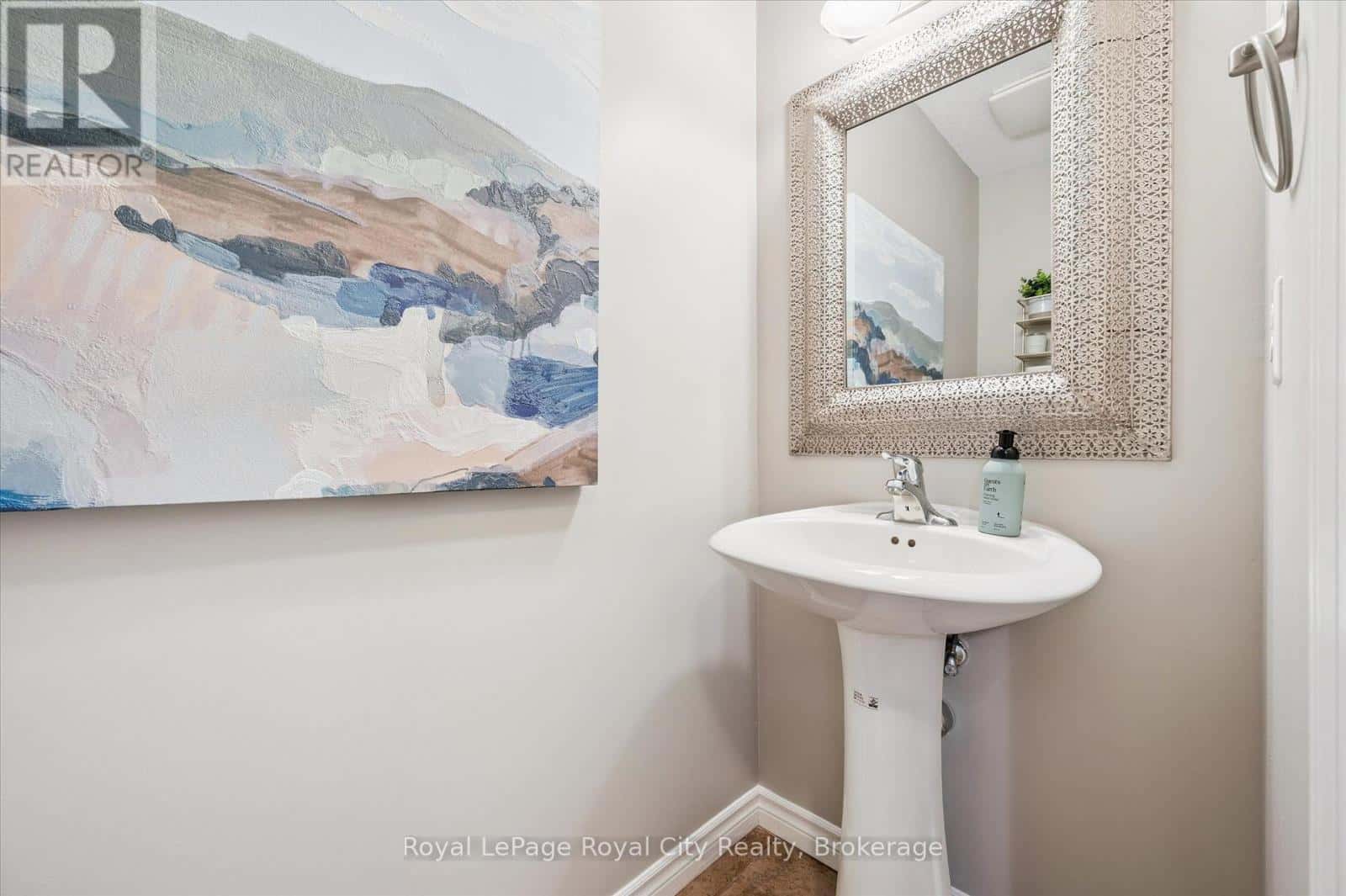 33 - 10 KATEMORE DRIVE — Guelph (Pineridge/Westminster Woods) - Photo 5 of 39