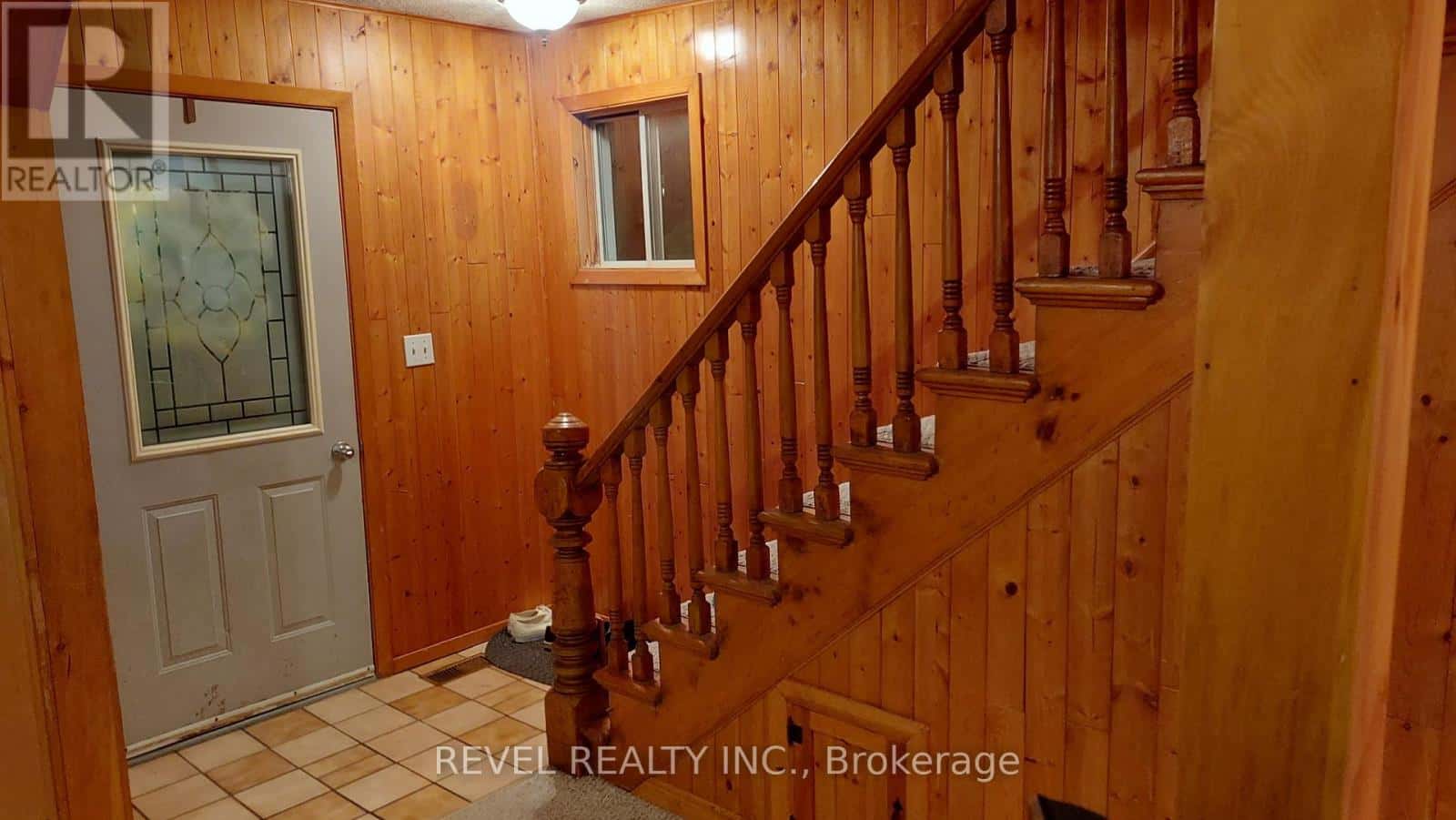 520 ALDER STREET E — Haldimand (Dunnville) - Photo 4 of 16