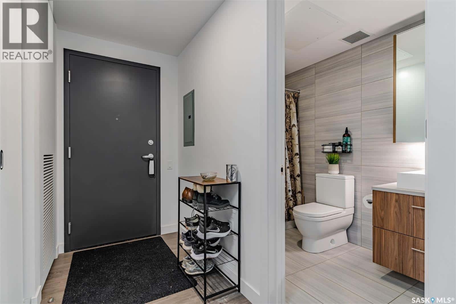 508 490 2nd AVENUE S — Saskatoon - Photo 2 of 27