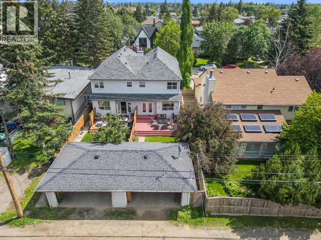 3111 39 Street SW — Calgary - Main photo