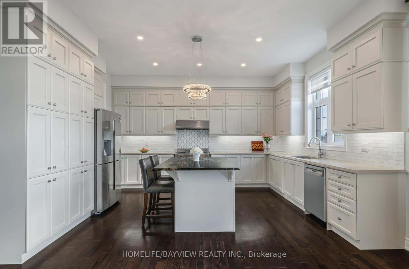 17 LACROSSE TRAIL — Vaughan (Kleinburg) - Photo 4 of 9