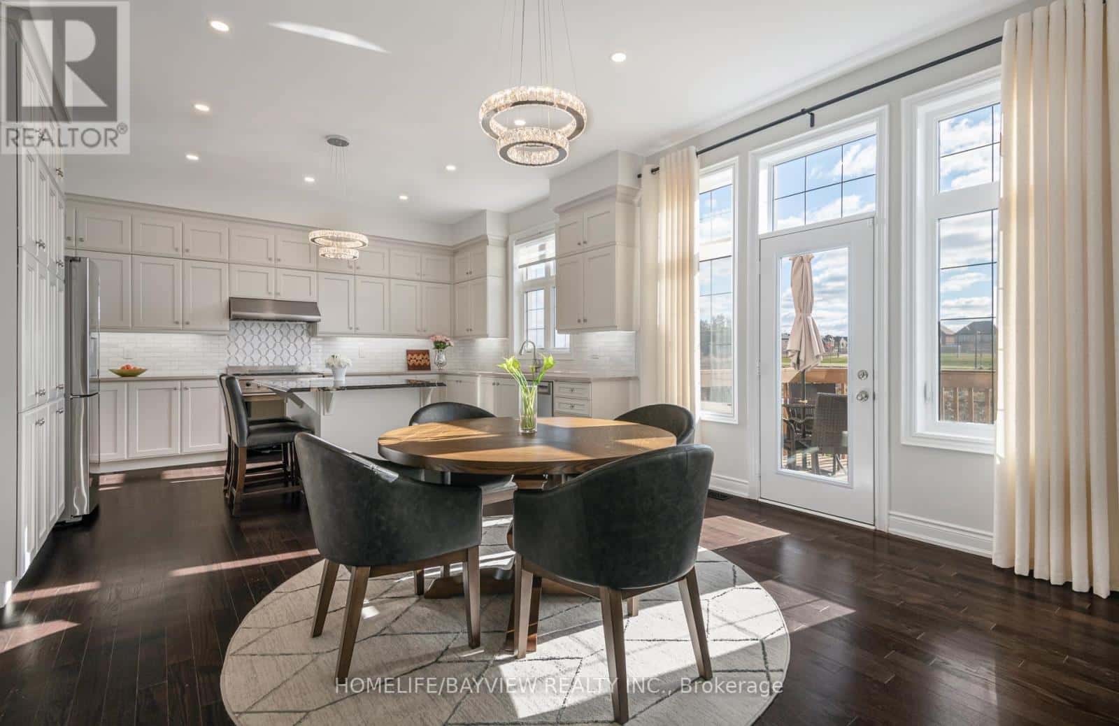 17 LACROSSE TRAIL — Vaughan (Kleinburg) - Photo 5 of 9