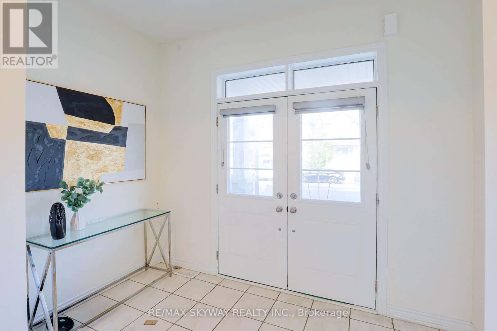 379 VALLEYWAY DRIVE — Brampton (Credit Valley) - Photo 3 of 50