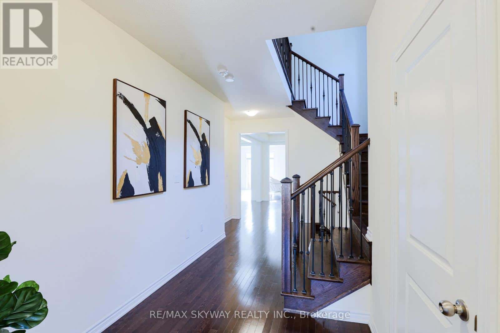 379 VALLEYWAY DRIVE — Brampton (Credit Valley) - Photo 5 of 50