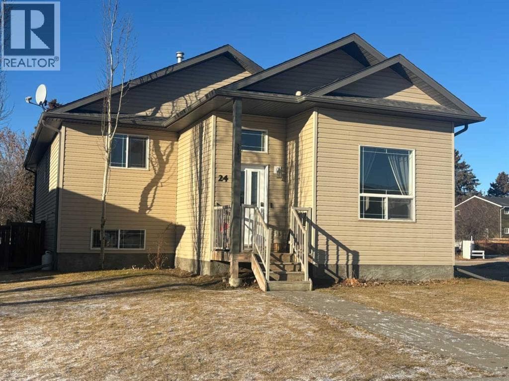 24 Birch Lane — Whitecourt, Alberta - Main photo