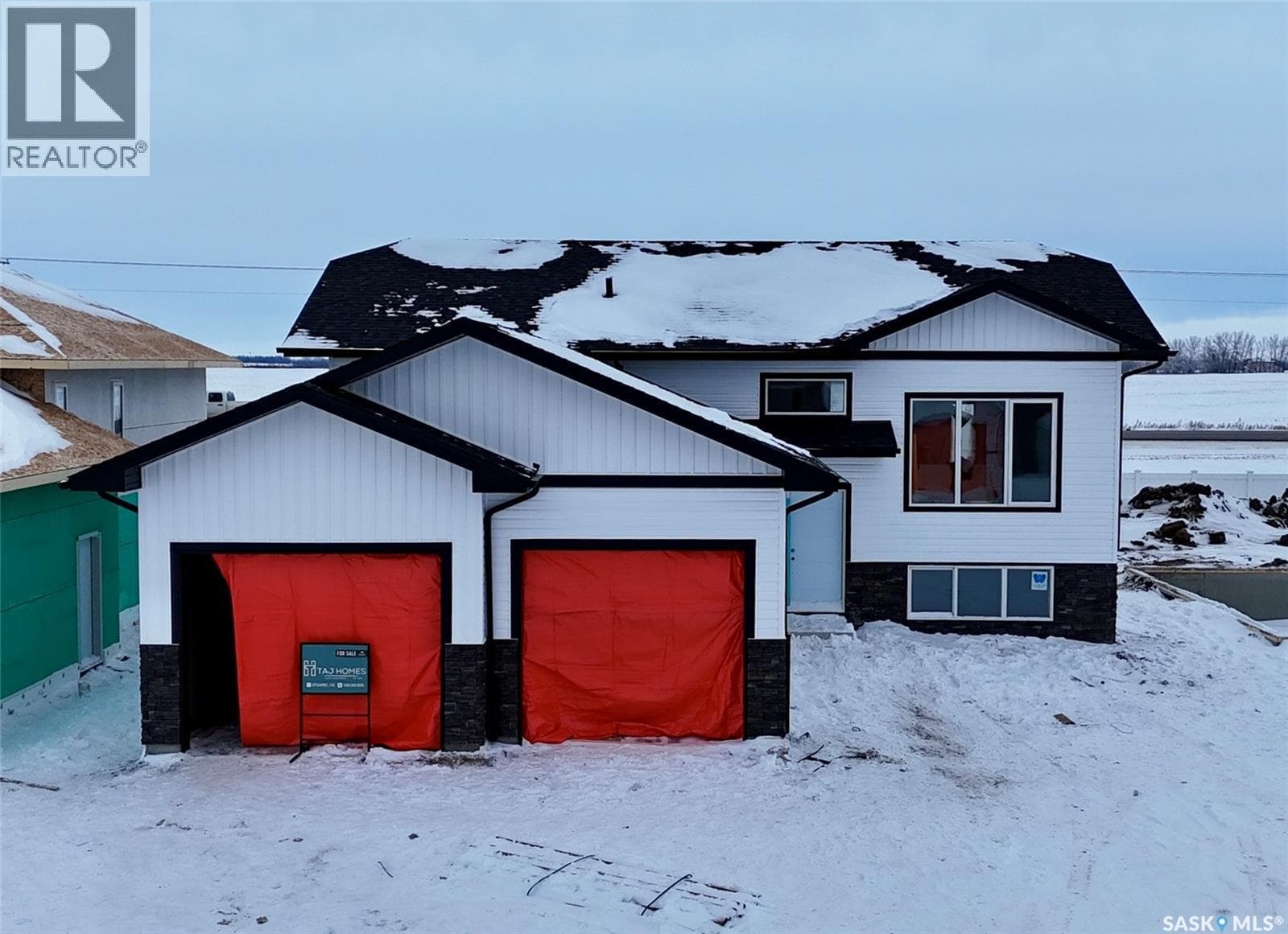 810 Ballesteros CRESCENT — Warman - Main photo