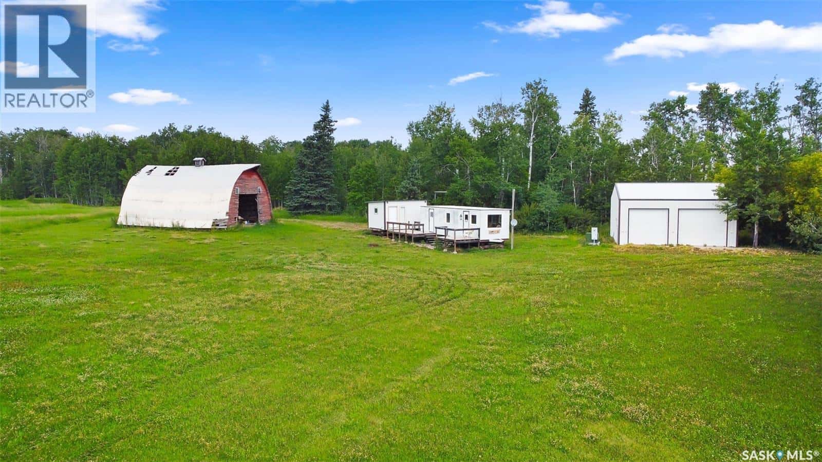 3 Quarters With Yard Site Near Endeavour — Endeavour - Photo 3 of 24