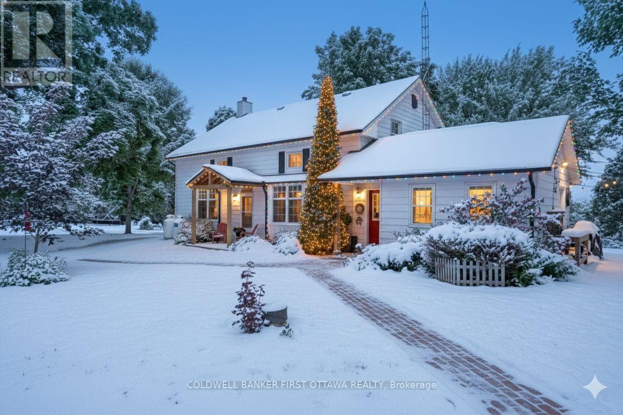 4 STATION ROAD — Rideau Lakes - Main photo