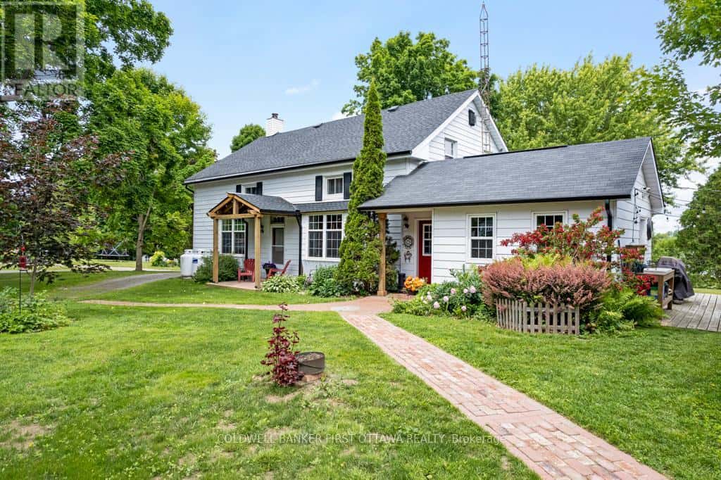 4 STATION ROAD — Rideau Lakes - Photo 2 of 50