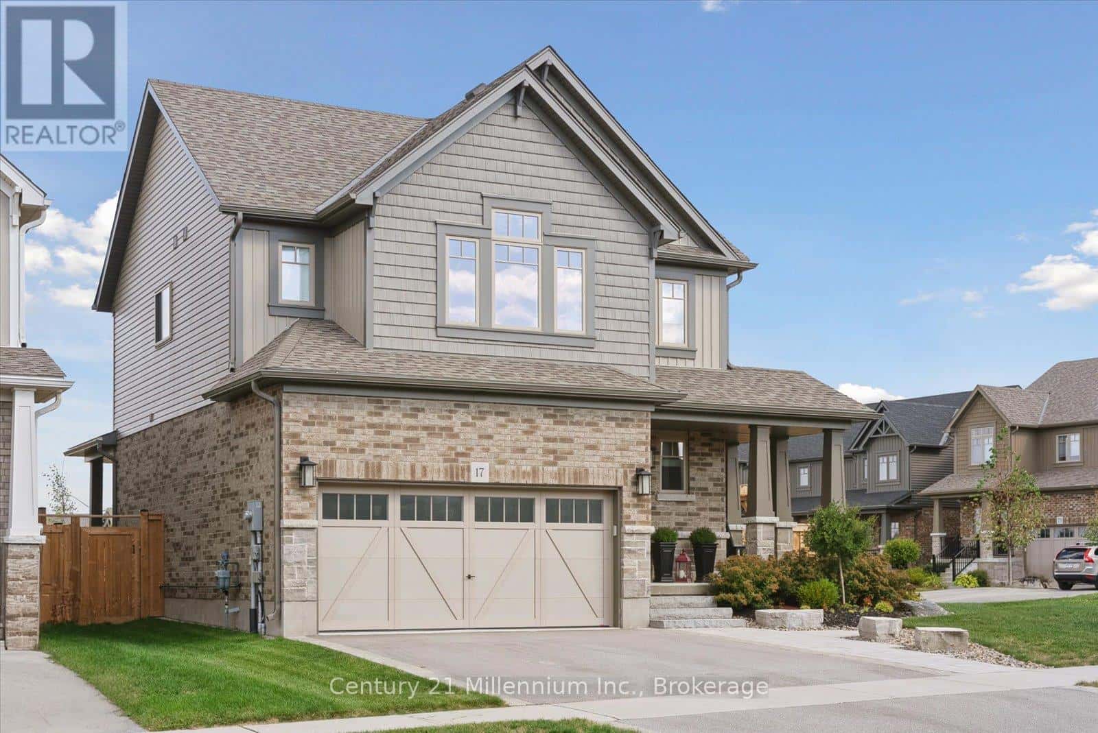 17 BASSETT STREET — Collingwood - Photo 3 of 50