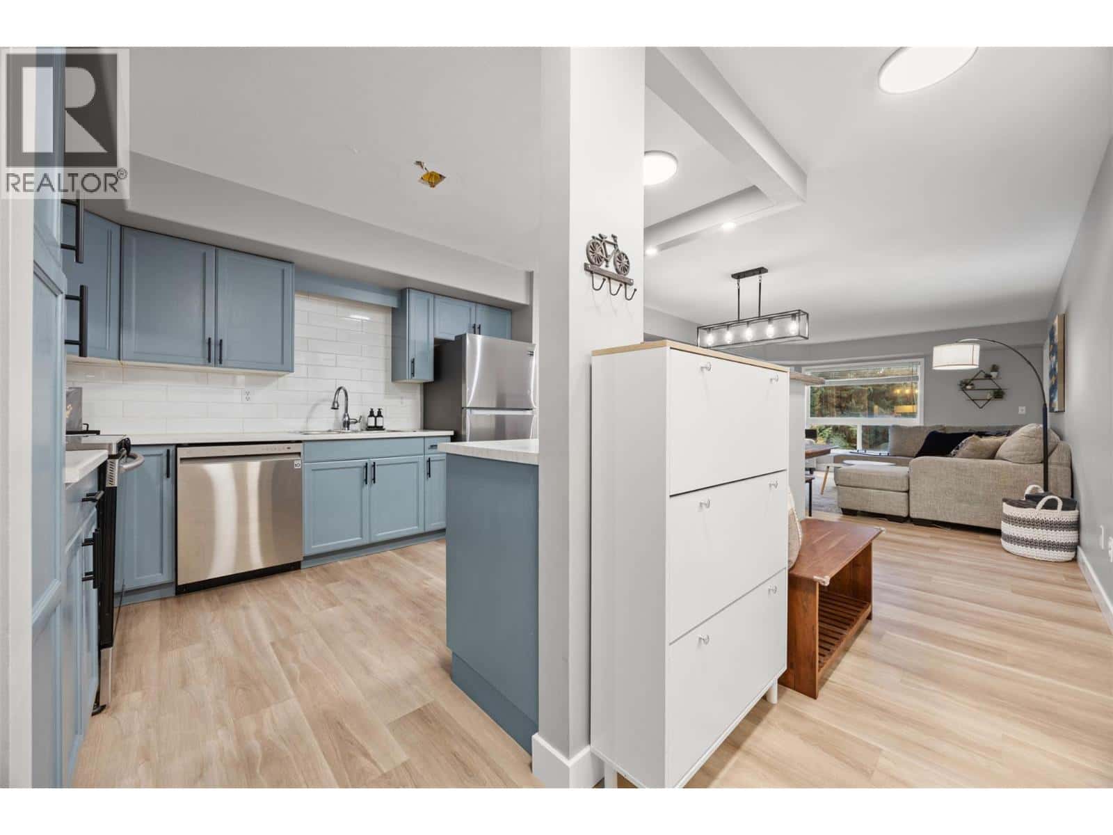 3115 De Montreuil Court Unit# 310 — Kelowna - Photo 2 of 37