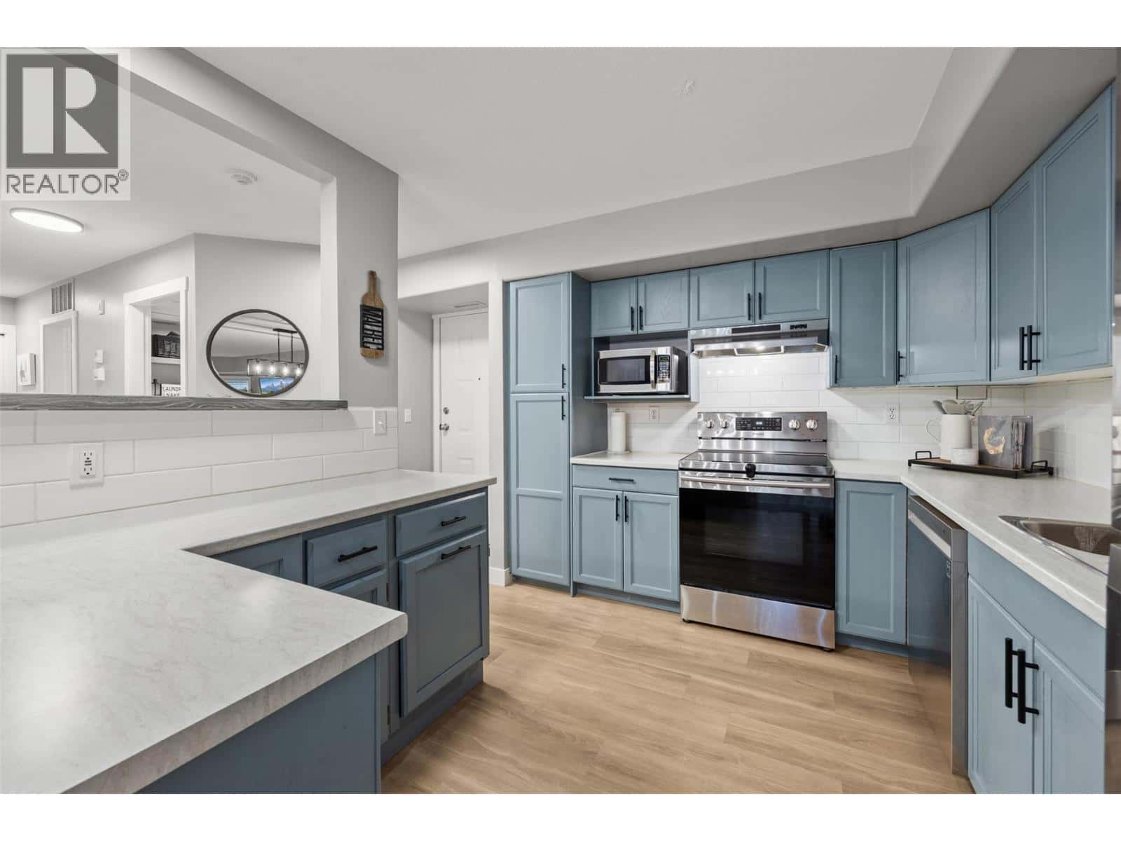 3115 De Montreuil Court Unit# 310 — Kelowna - Photo 4 of 37